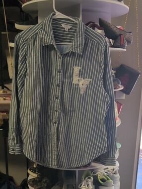Striped Long-Sleeve Button-Up Shirt - Blue/White Upcycle